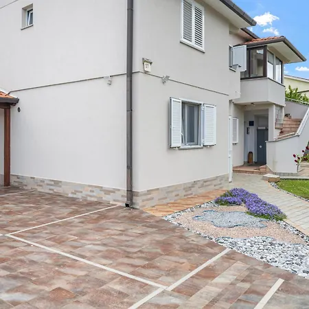 La Bella * Vinež